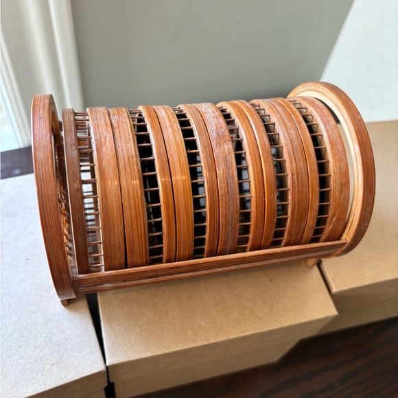 Vintage Coaster Set - Picture 3 of 7